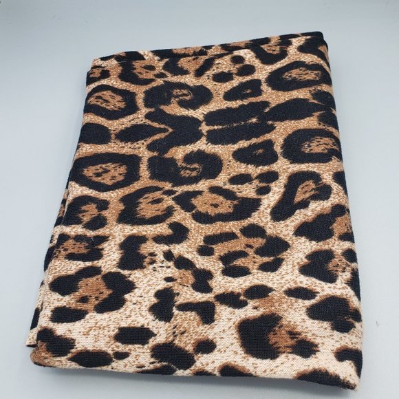 Veond Leopard Print Infinity Scarf - Picture 7 of 7